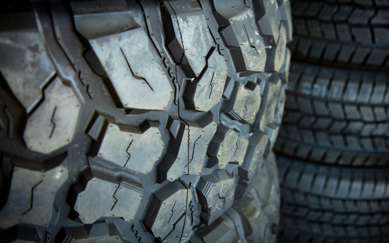 Closeup of Tormenta M/T tread